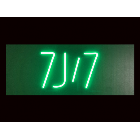 7J/7